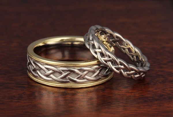 Custom Celtic Knot Wedding Band Set